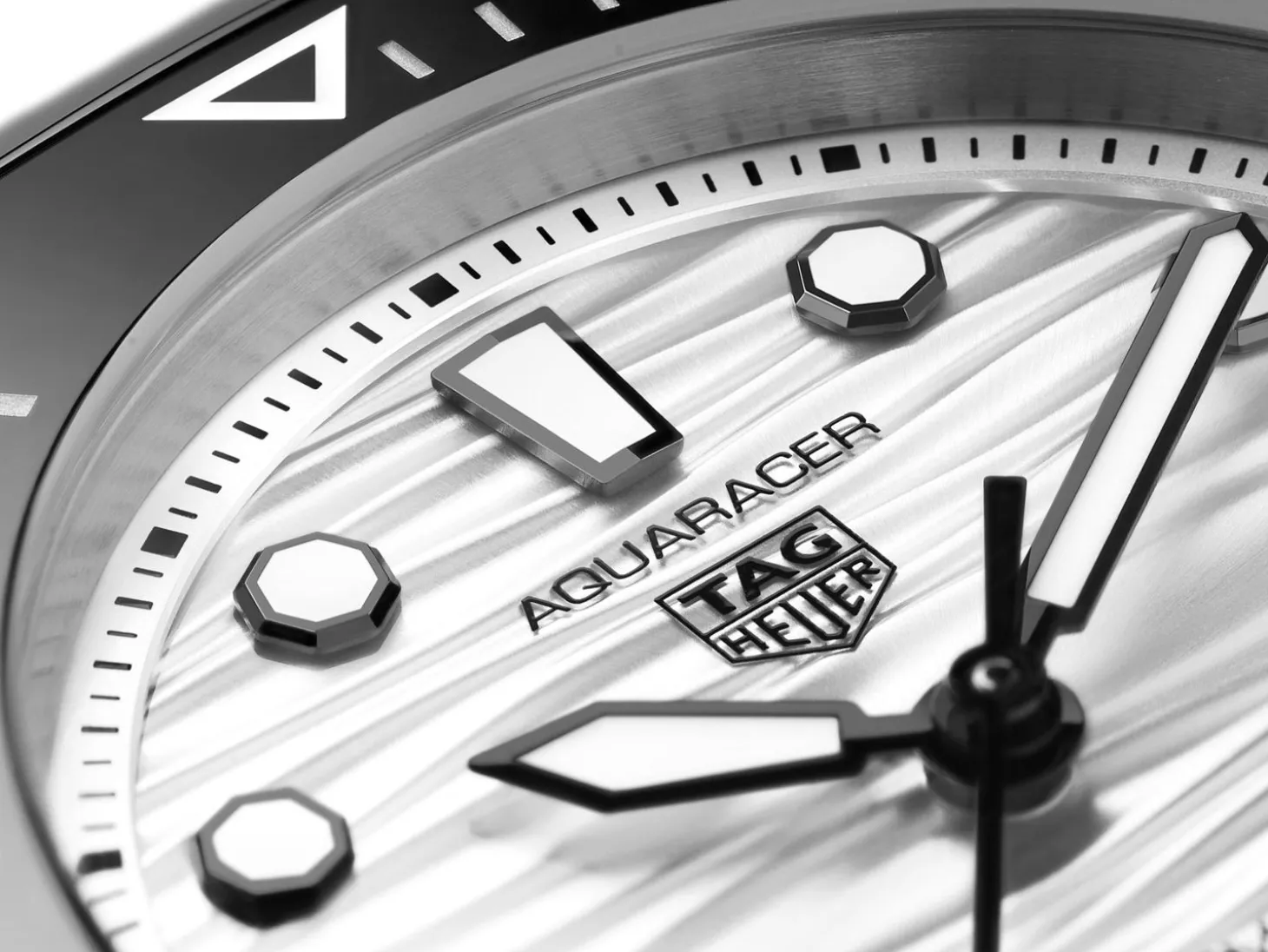 Watches For Women<TAG Heuer Aquaracer Professional 300 Date